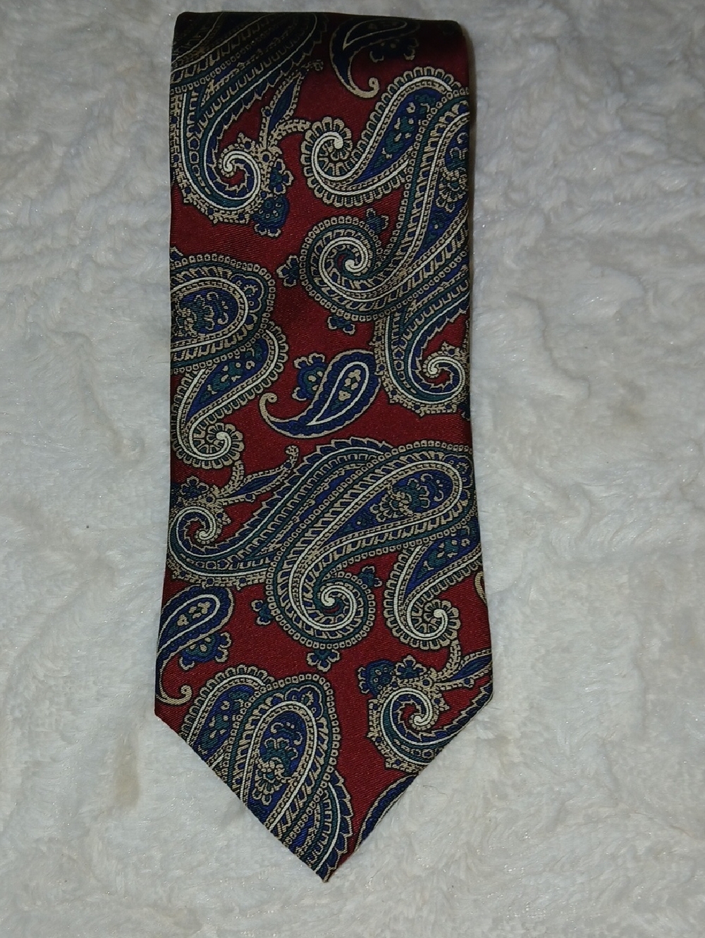 Roundtree & Yorke Burgundy Paisley Tie with Navy and Cream Accents